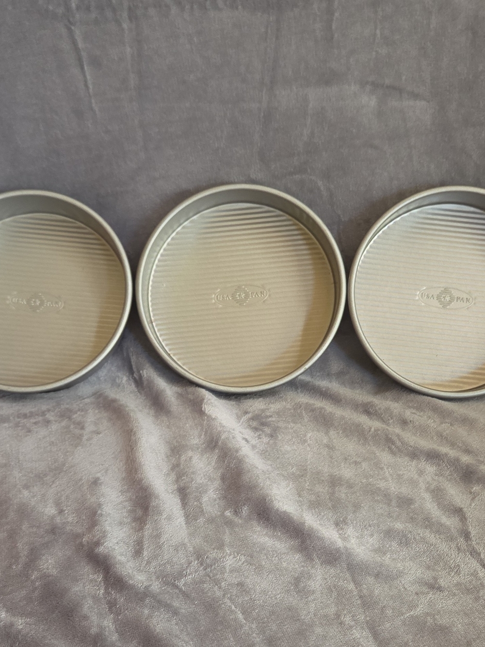Round Nonstick 8" Cake Pan Set - Silver